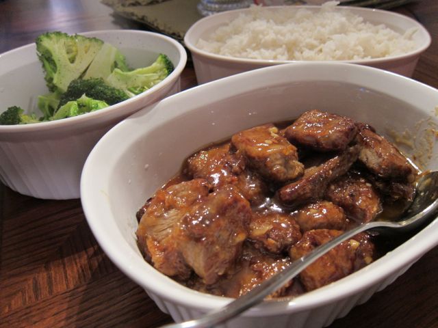 This homemade crispy orange beef recipe is a crispy, tangy, and yet sweet stir fry with delicious broccoli and steamy rice. A perfect recipe for a date in! #womenlivingwell #easyrecipe #sweetandsour #stirfry