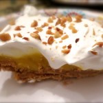 Easy {No Bake} Peanut Butter Pudding Pie